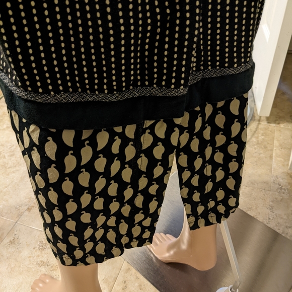 Studio X medium black dress with star sign and wooden beads on bodice. - Picture 4 of 4